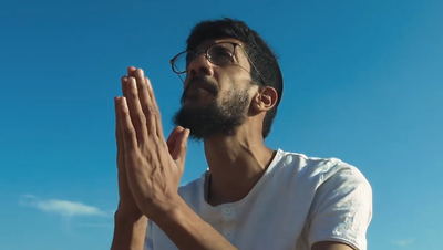 שלמה רג'ה בסינגל חדש: "הוציאה ממסגר"