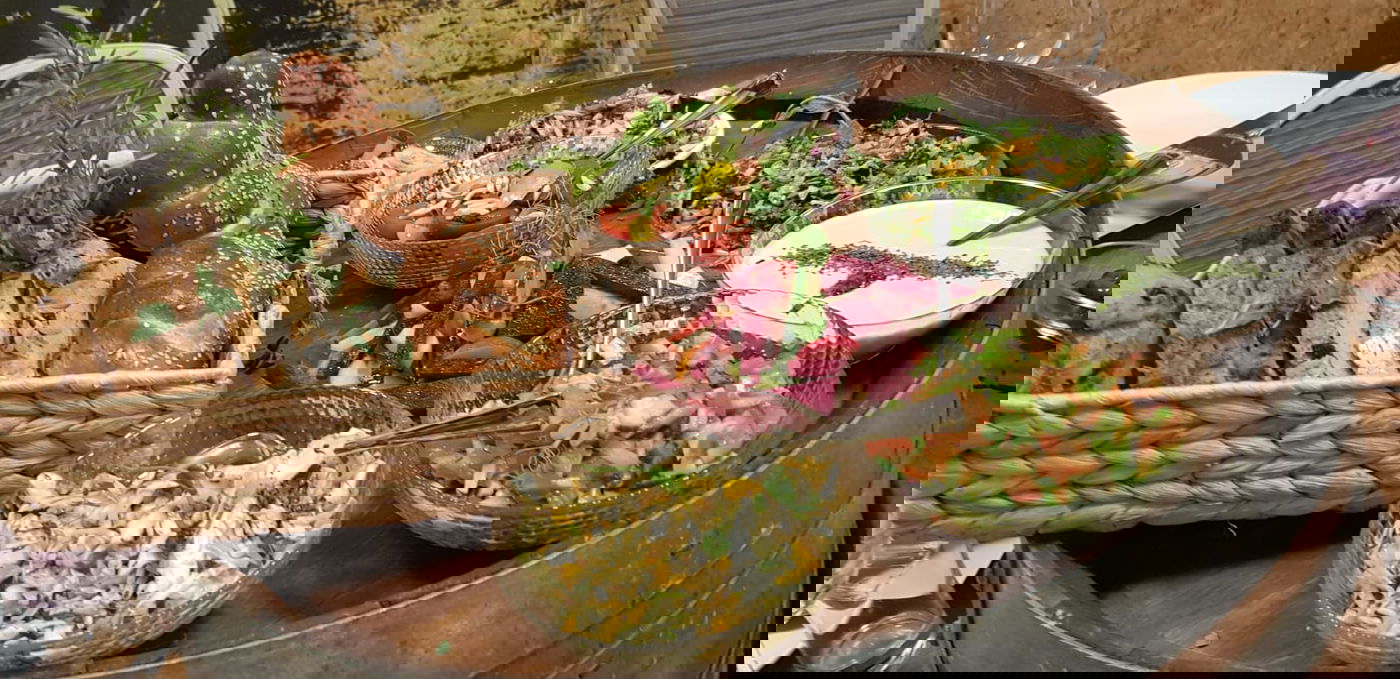 החברים הפתיעו את פיני איינהורן לכבוד הלידה