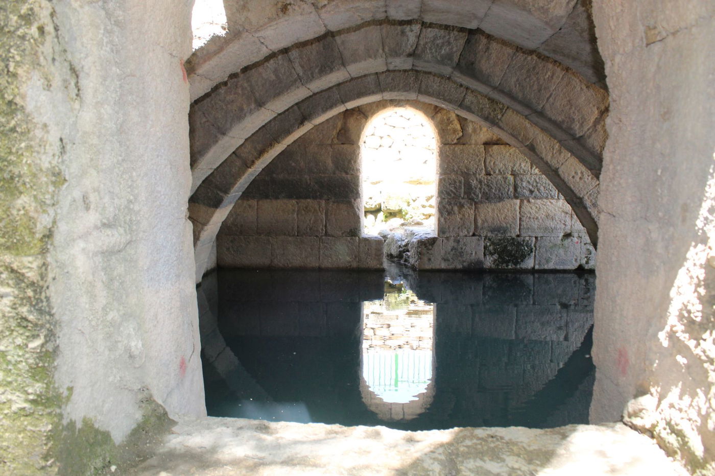 מסגד או מעיין? האתר המופלא בעמק איילון