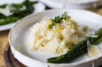 ב-25 דקות: מתכון לפתיתים מוקרמים ברוטב לימון מרענן