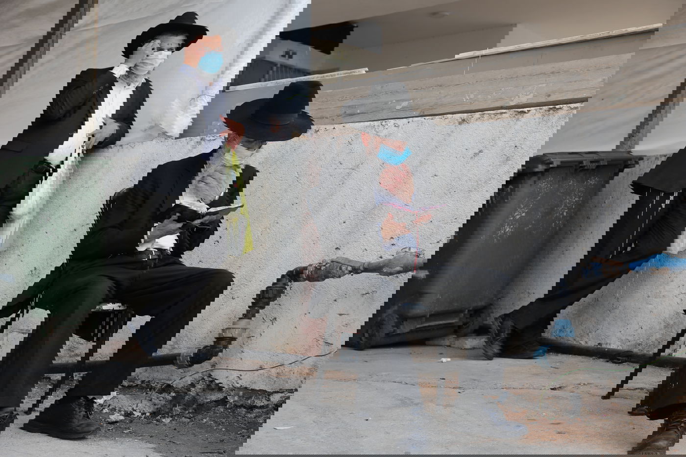 הספד על הרב עוזר דרורי: 'הפריע לו שנשים טיפלו בו כשהיה מונשם'