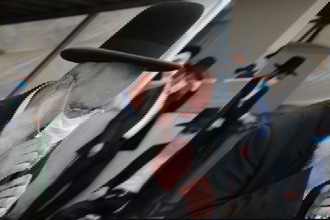 הספד על הרב עוזר דרורי: 'הפריע לו שנשים טיפלו בו כשהיה מונשם'