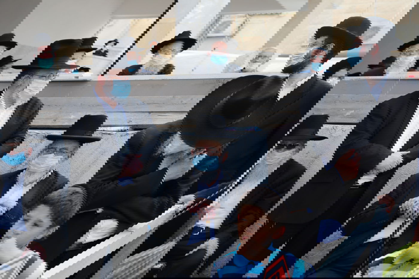 הספד על הרב עוזר דרורי: 'הפריע לו שנשים טיפלו בו כשהיה מונשם'