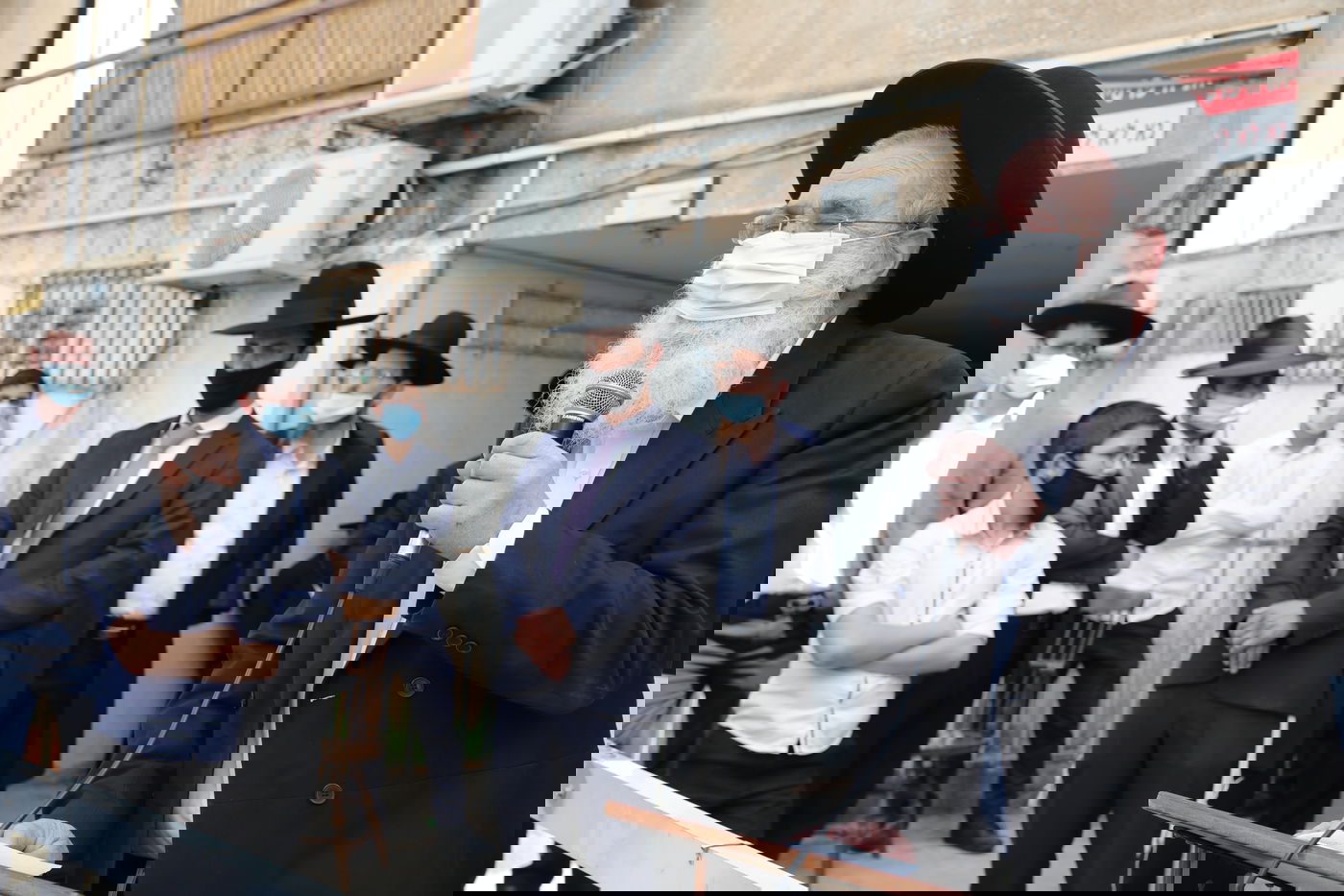 הספד על הרב עוזר דרורי: 'הפריע לו שנשים טיפלו בו כשהיה מונשם'