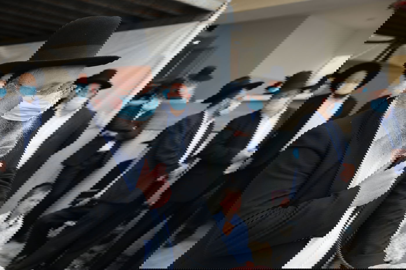 הספד על הרב עוזר דרורי: 'הפריע לו שנשים טיפלו בו כשהיה מונשם'