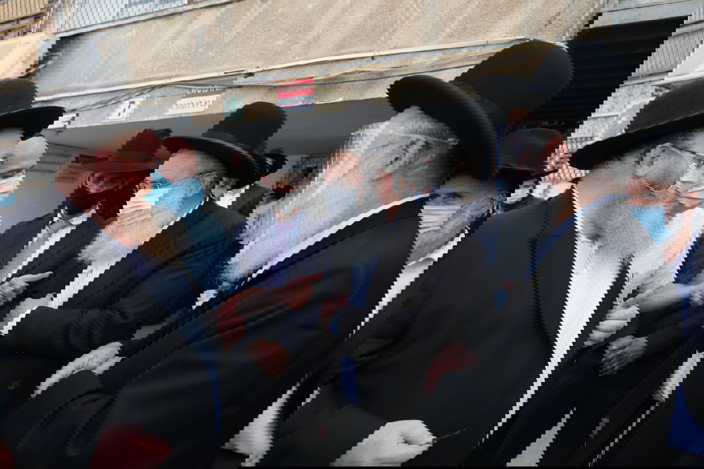 הספד על הרב עוזר דרורי: 'הפריע לו שנשים טיפלו בו כשהיה מונשם'