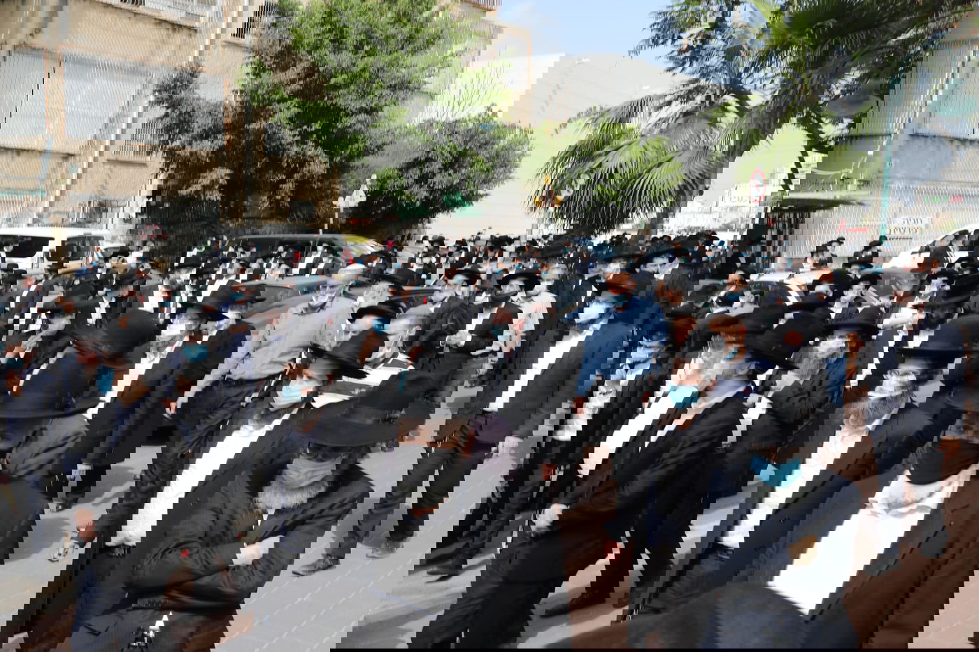 הספד על הרב עוזר דרורי: 'הפריע לו שנשים טיפלו בו כשהיה מונשם'