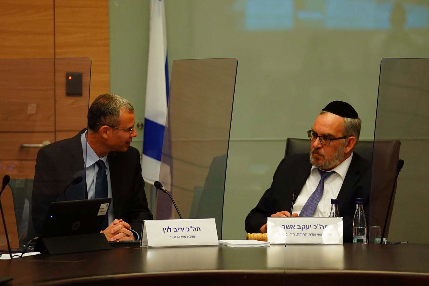 צפו: כך ח"כ יעקב אשר כבש את ועדת החוקה