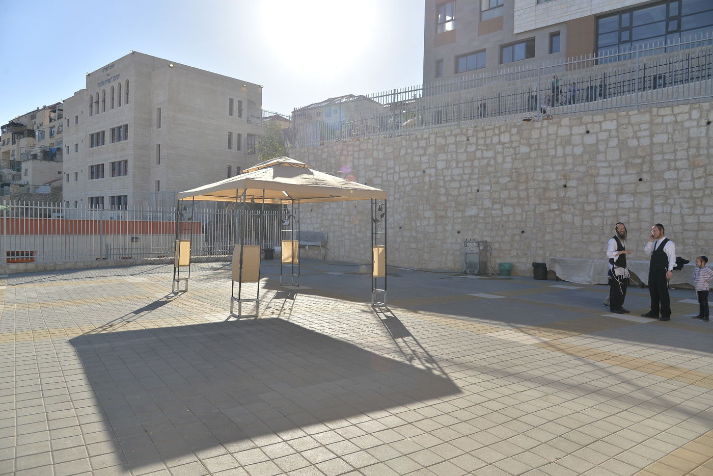 בבאיאן מציגים: חתונה תחת כיפת השמים לפי התקנות