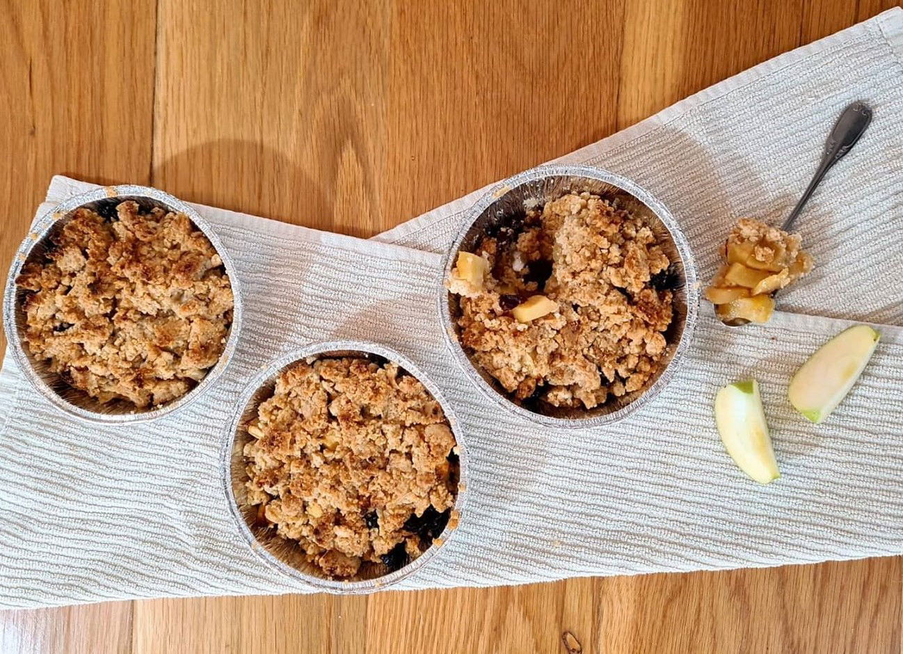 קראמבל תפוחים מתוק ומפנק - פרווה או חלבי