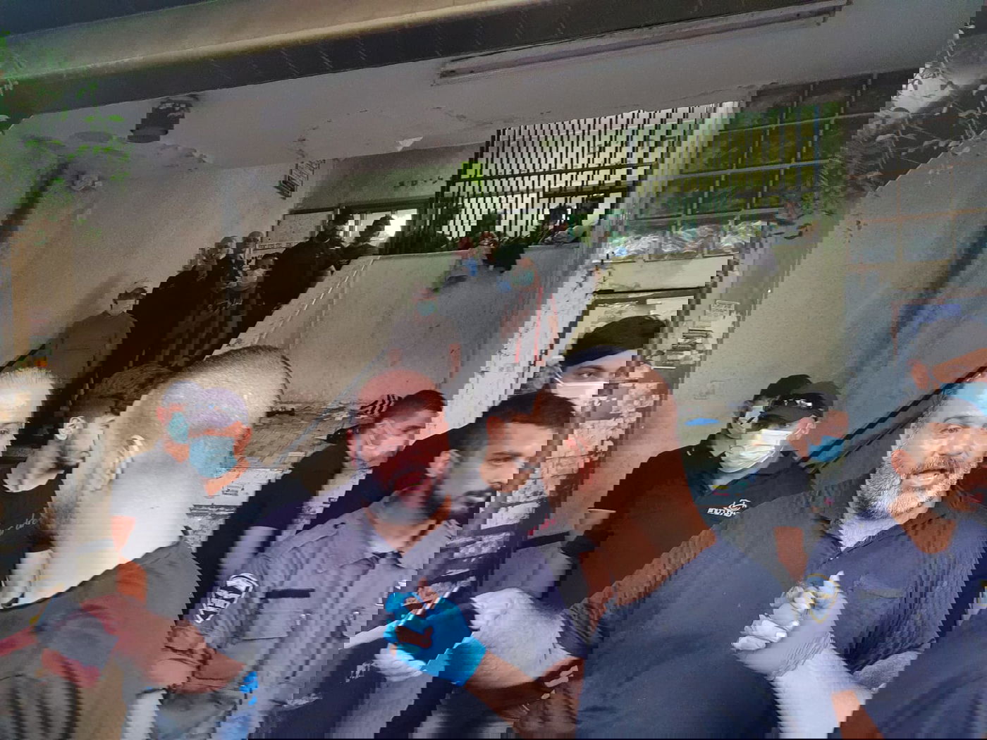 שבת של מהומות בסאטמר: המאבטחים והאלימות