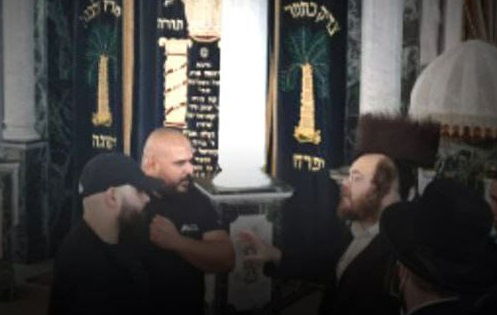 שבת של מהומות בסאטמר: המאבטחים והאלימות