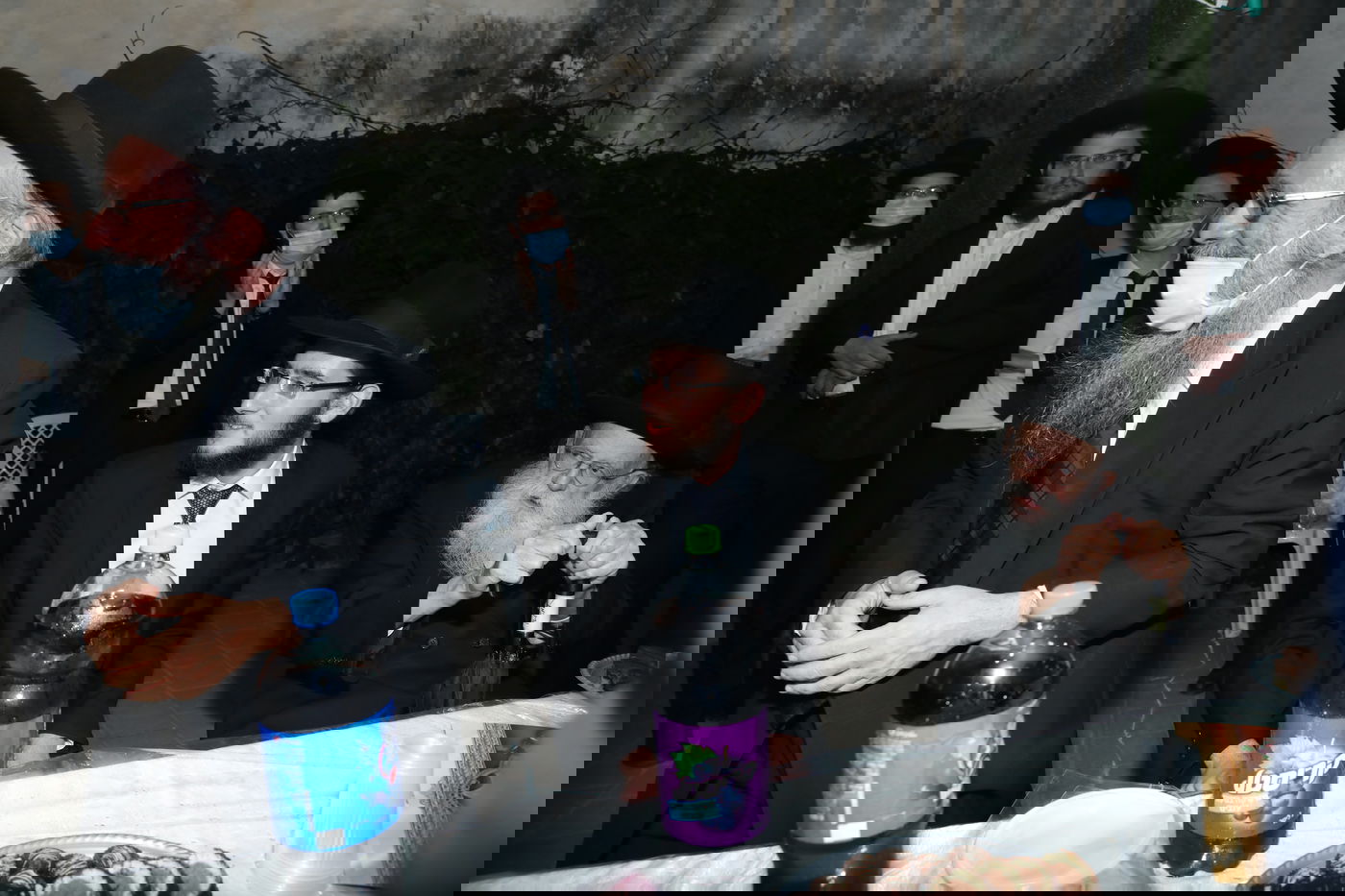 בצל קורונה: אירוסין לזוג ממשפחות חשובות