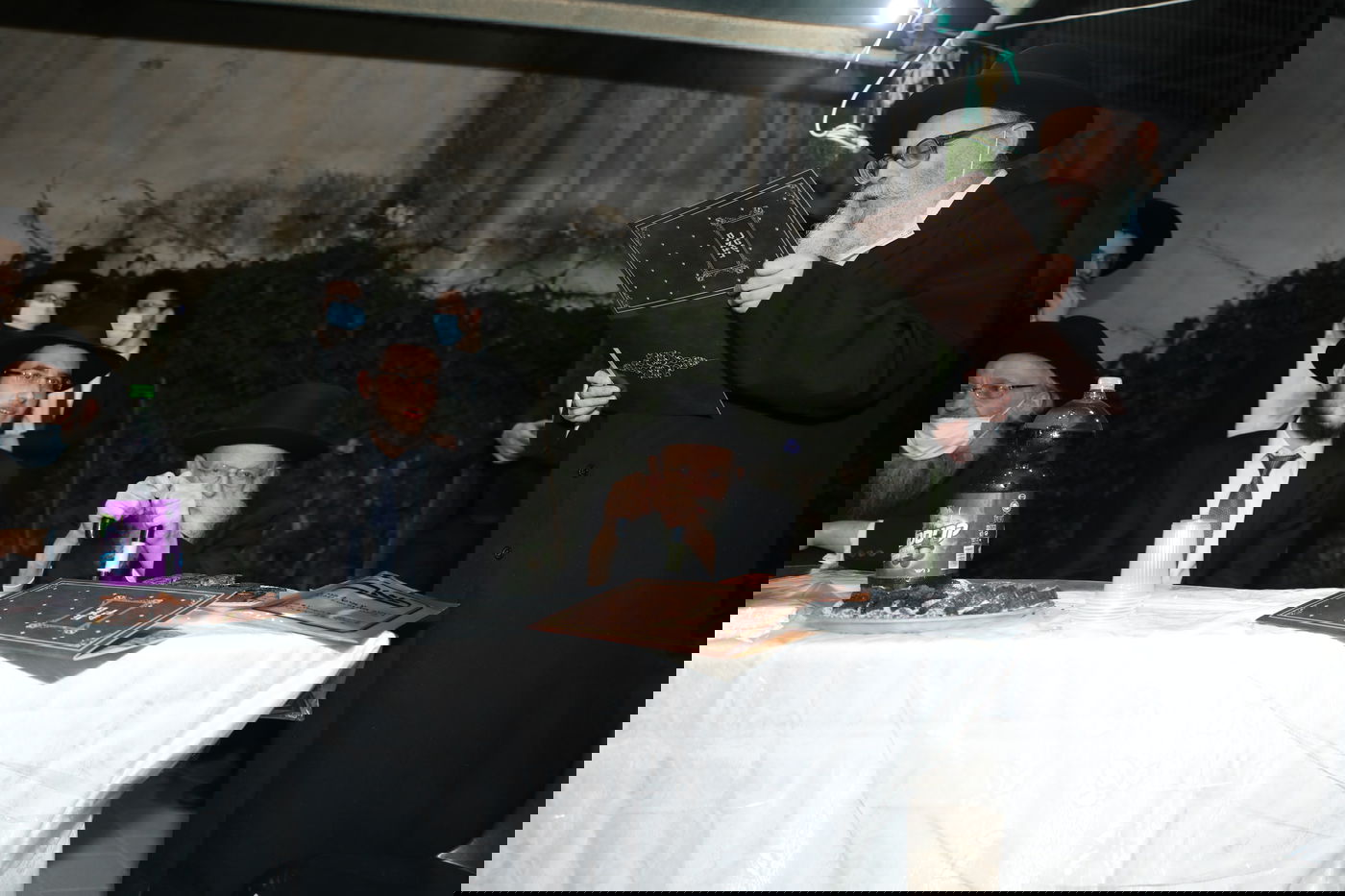 בצל קורונה: אירוסין לזוג ממשפחות חשובות