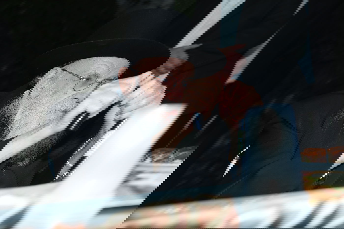 בצל קורונה: אירוסין לזוג ממשפחות חשובות