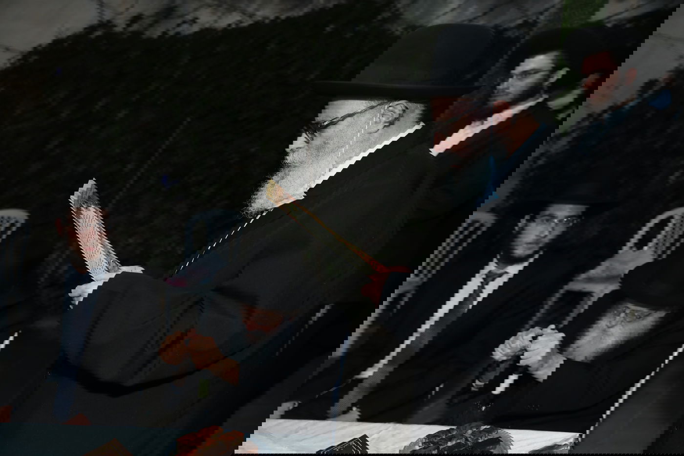 בצל קורונה: אירוסין לזוג ממשפחות חשובות