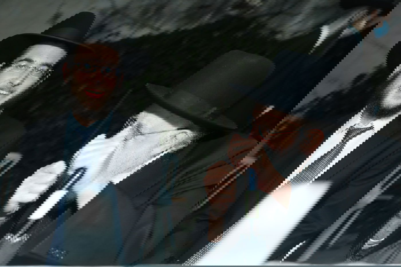 בצל קורונה: אירוסין לזוג ממשפחות חשובות