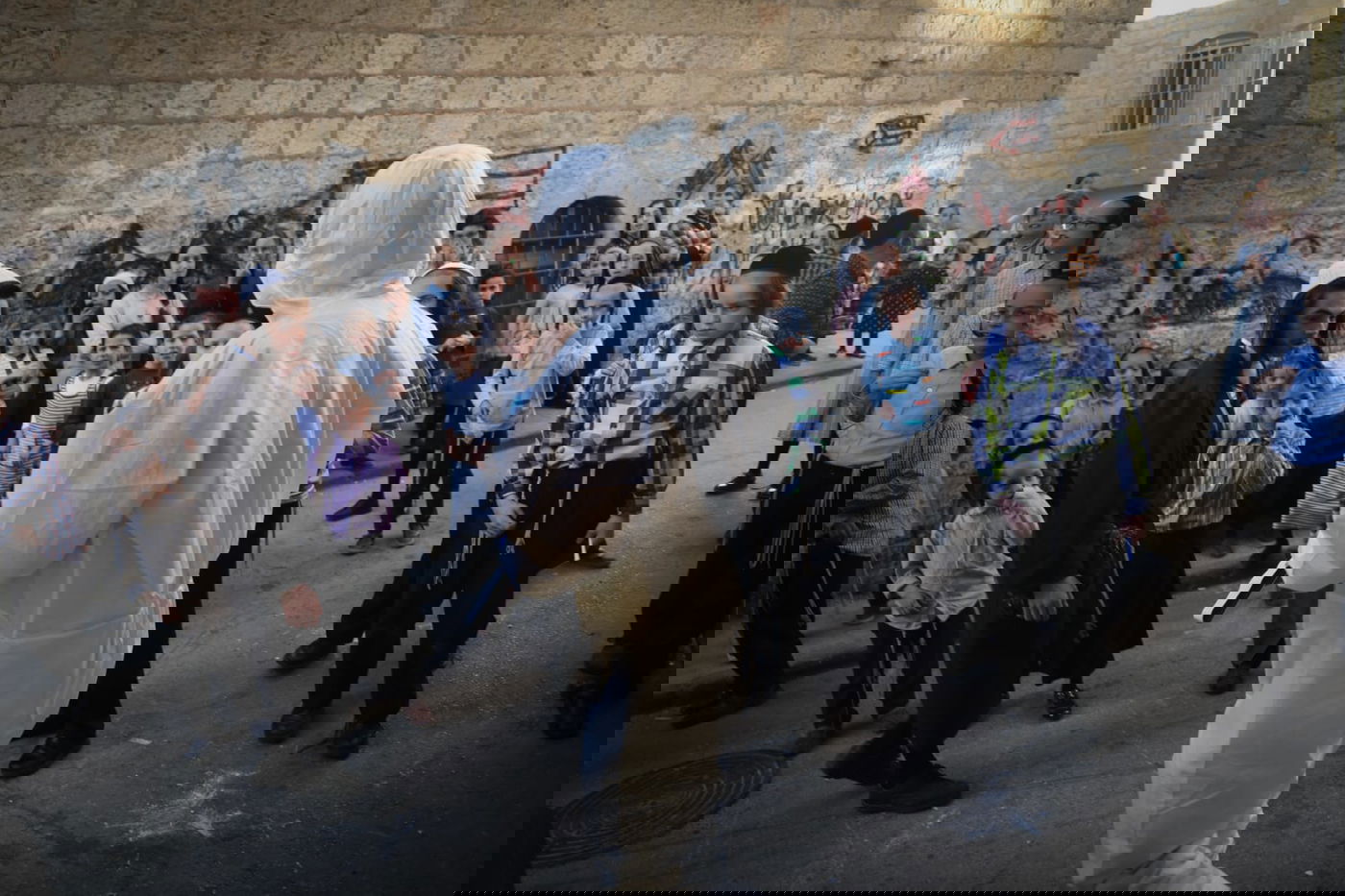 קבינט הקורונה החליט להקפיא הקלות; 800 חולים בשבוע