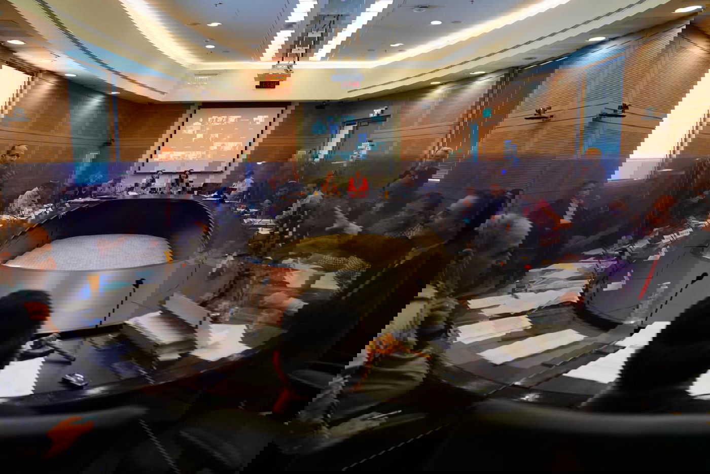 גפני פוצץ דיון עם שר האוצר: "אתה לא מקשיב, אל תאיים"