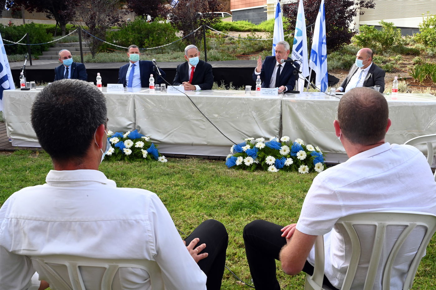 קבינט הקורונה יתכנס; השרים ישקלו להקפיא את ההקלות