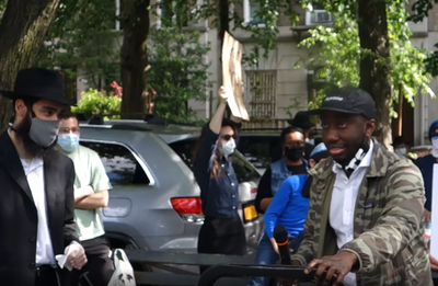 צפו: החסידים צעדו בראש מחאת השחורים