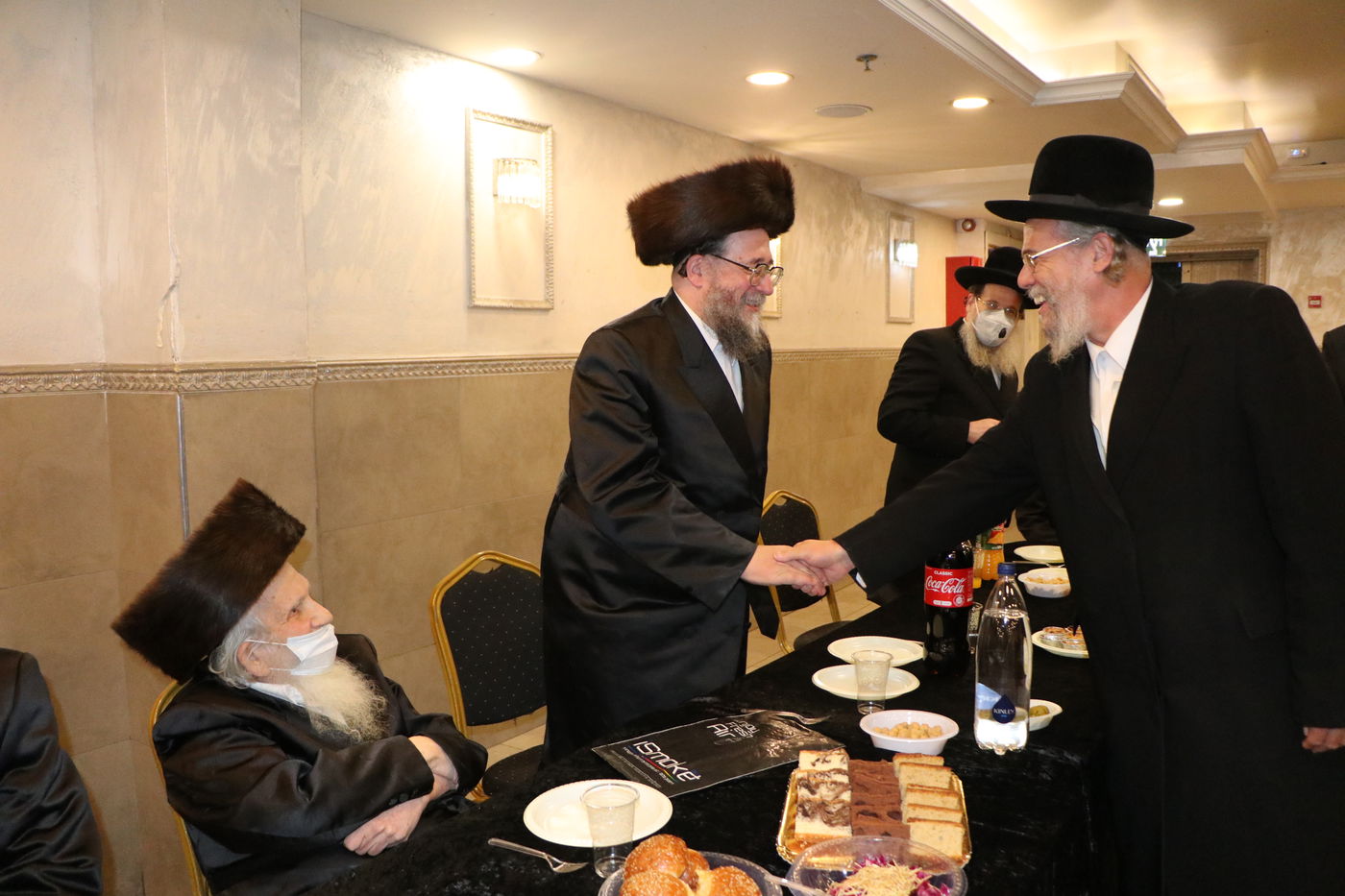 באירוסי בת רה"י:  איחלו 'מזל טוב' עם גארטל