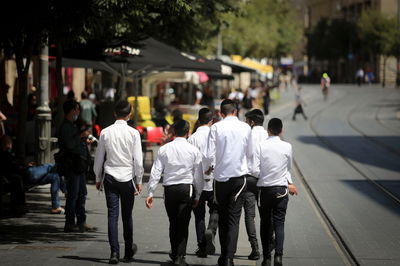 אכיפת ההגבלות חוזרת: "המסכה מפחיתה הסיכוי להדביק"