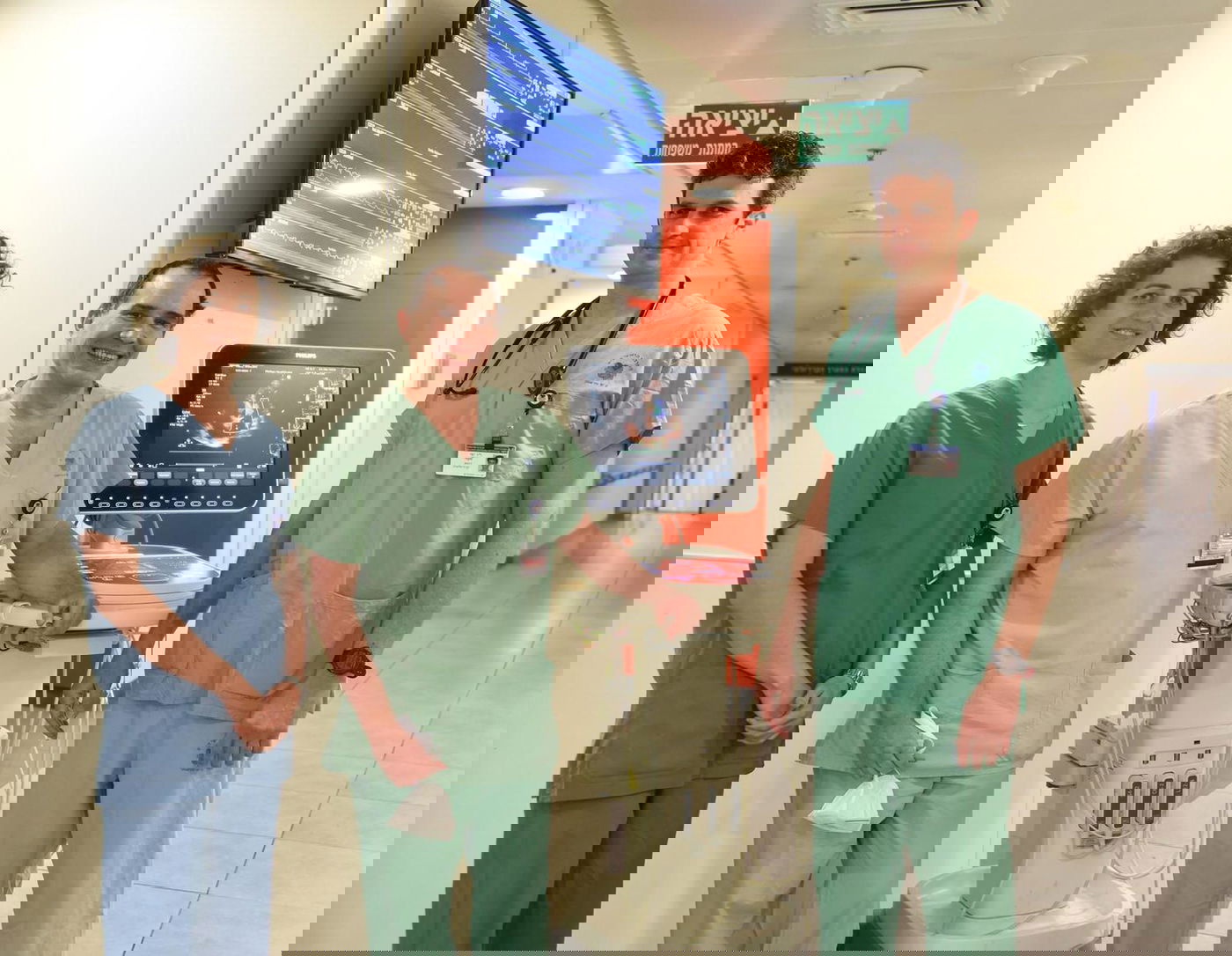 ד״ר סקלי, פרופ׳ טופילנסקי וד״ר ליכטר