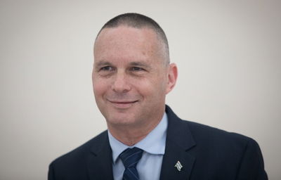 השר יזהר שי