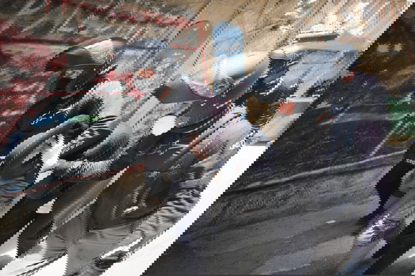 הסיור היומי הסתבך; 3 נעצרו במהומות • צפו