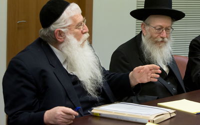 שלומי אמונים יצאו במתקפה חריפה כנגד השר יעקב ליצמן