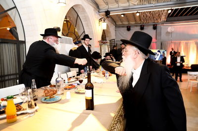 אדמו"רים, רבנים ואישי ציבור בשבע ברכות לבת הנגיד