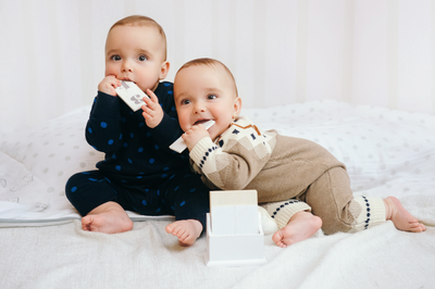 אם את בהריון עם תאומים, יש כמה דברים שכדאי לך לדעת