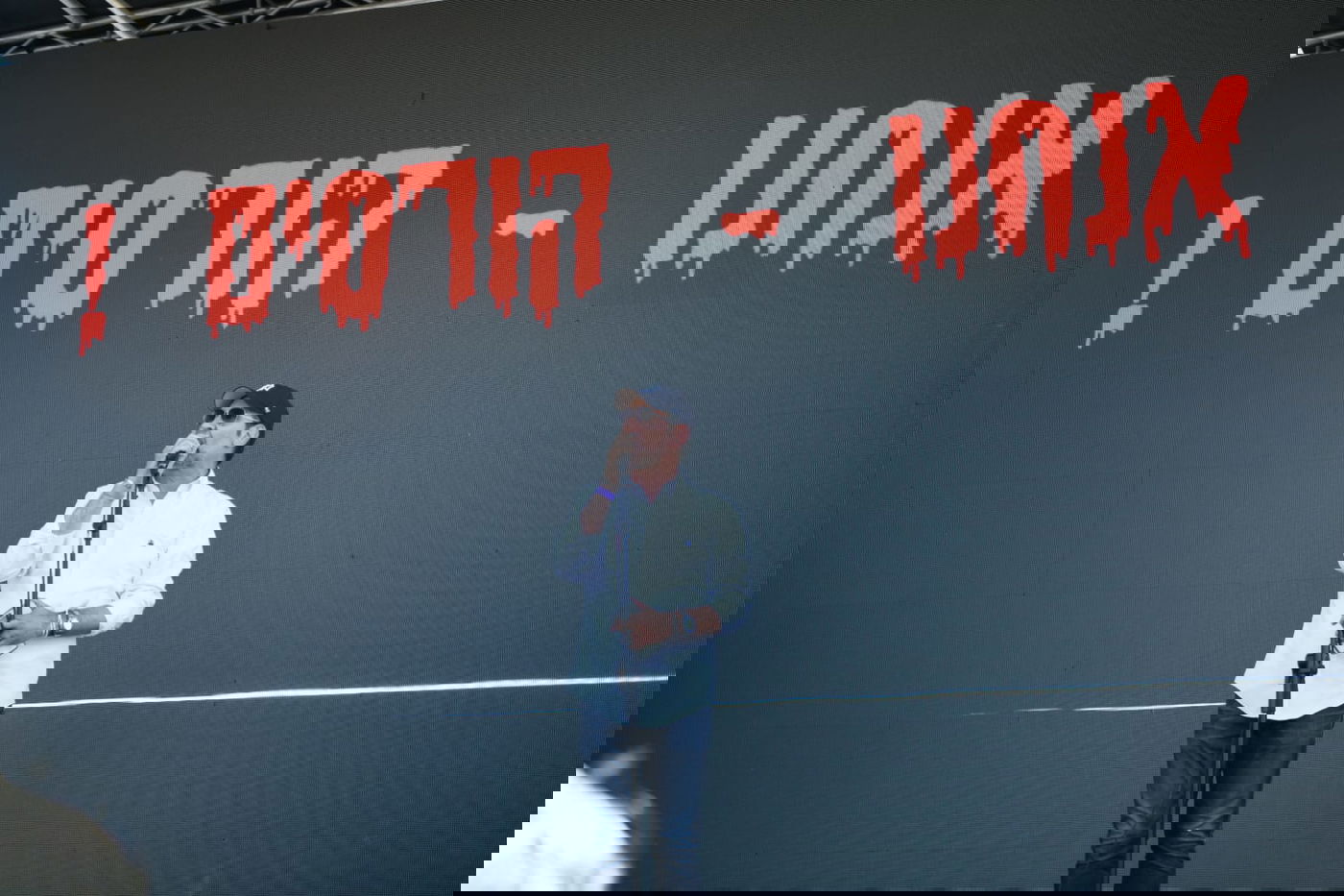 ישי לפידות במחאה של תעשיית המוזיקה: "עני חשוב כמת"