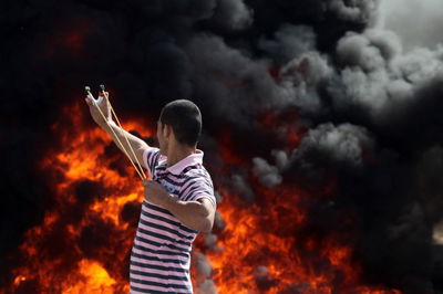 סיפוח? חמאס ורש"פ מאיימים באינתיפאדה