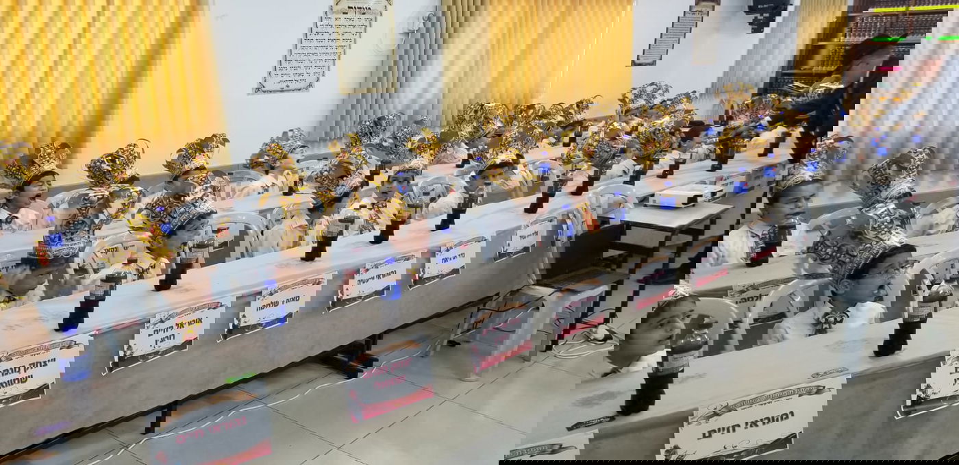 מסיבת חומש במתכונת קורונה ובלי ההורים