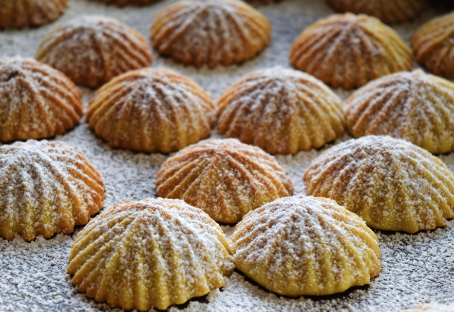 מתכון למעמולים - עוגיות מבצק פריך הממולאות בתמרים