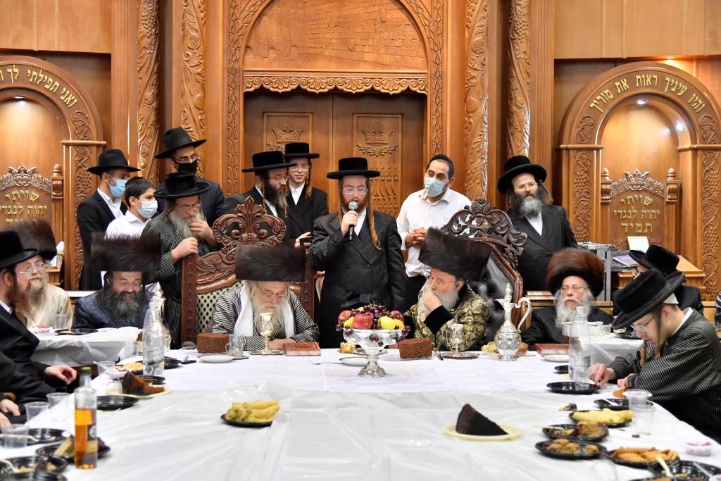 לפני האבל - שמחה: נכד האדמו"ר מתולדות אהרן התארס