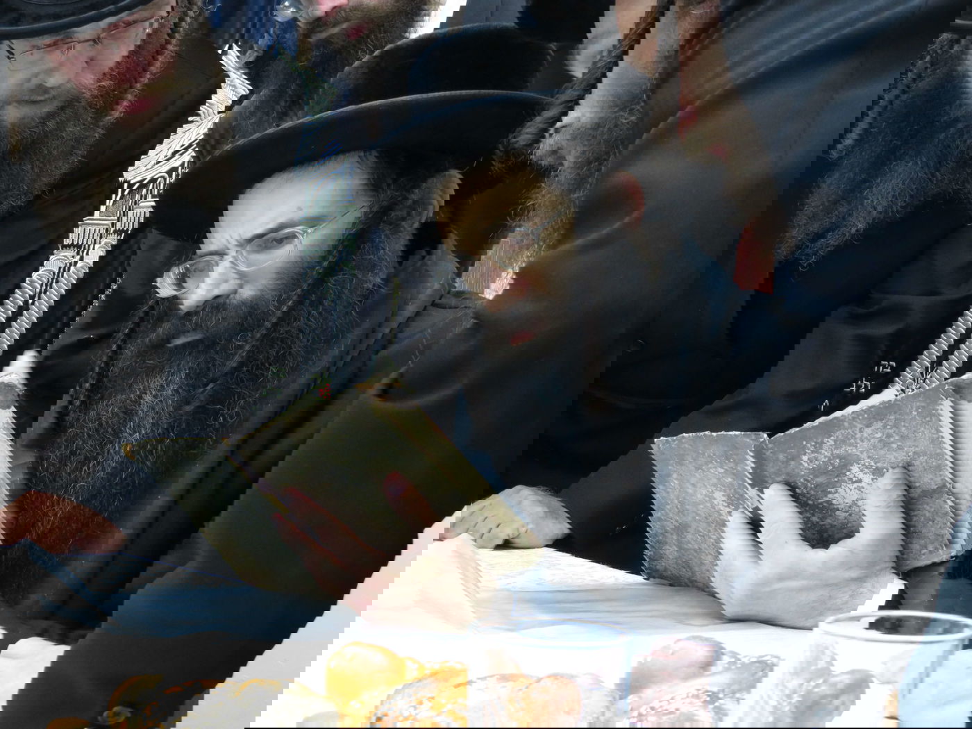 במהלך ה'טיש יארצייט': נחשף ספר עתיק של הרה"ק מביאלה