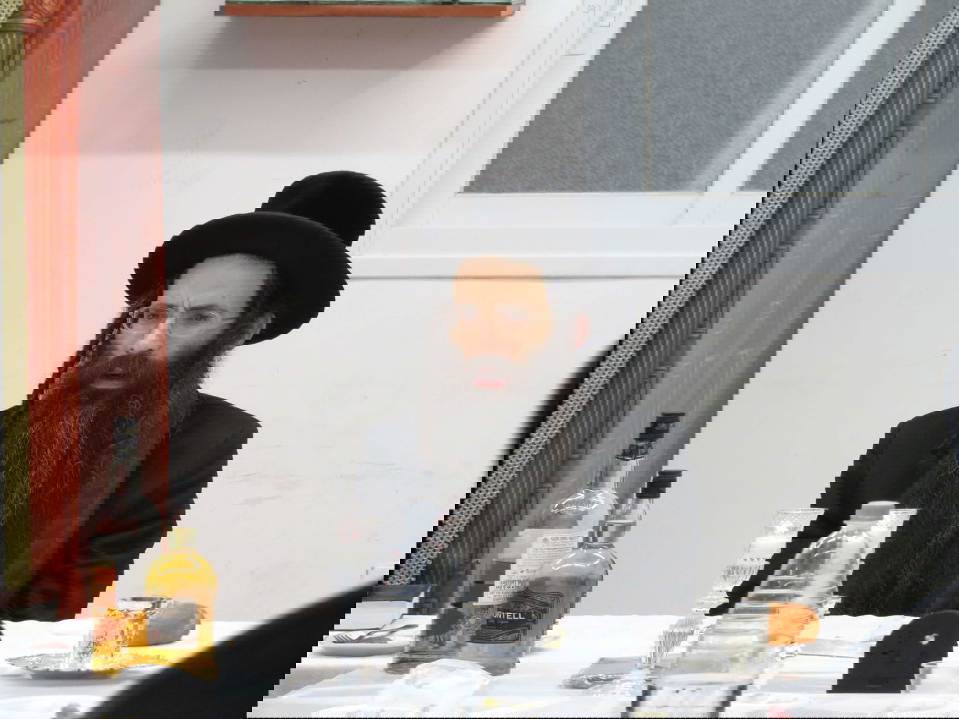 במהלך ה'טיש יארצייט': נחשף ספר עתיק של הרה"ק מביאלה