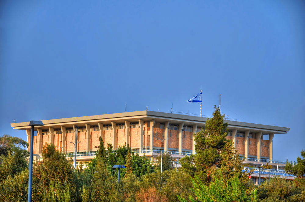 קצין הכנסת: אחת העובדות נדבקה בקורונה