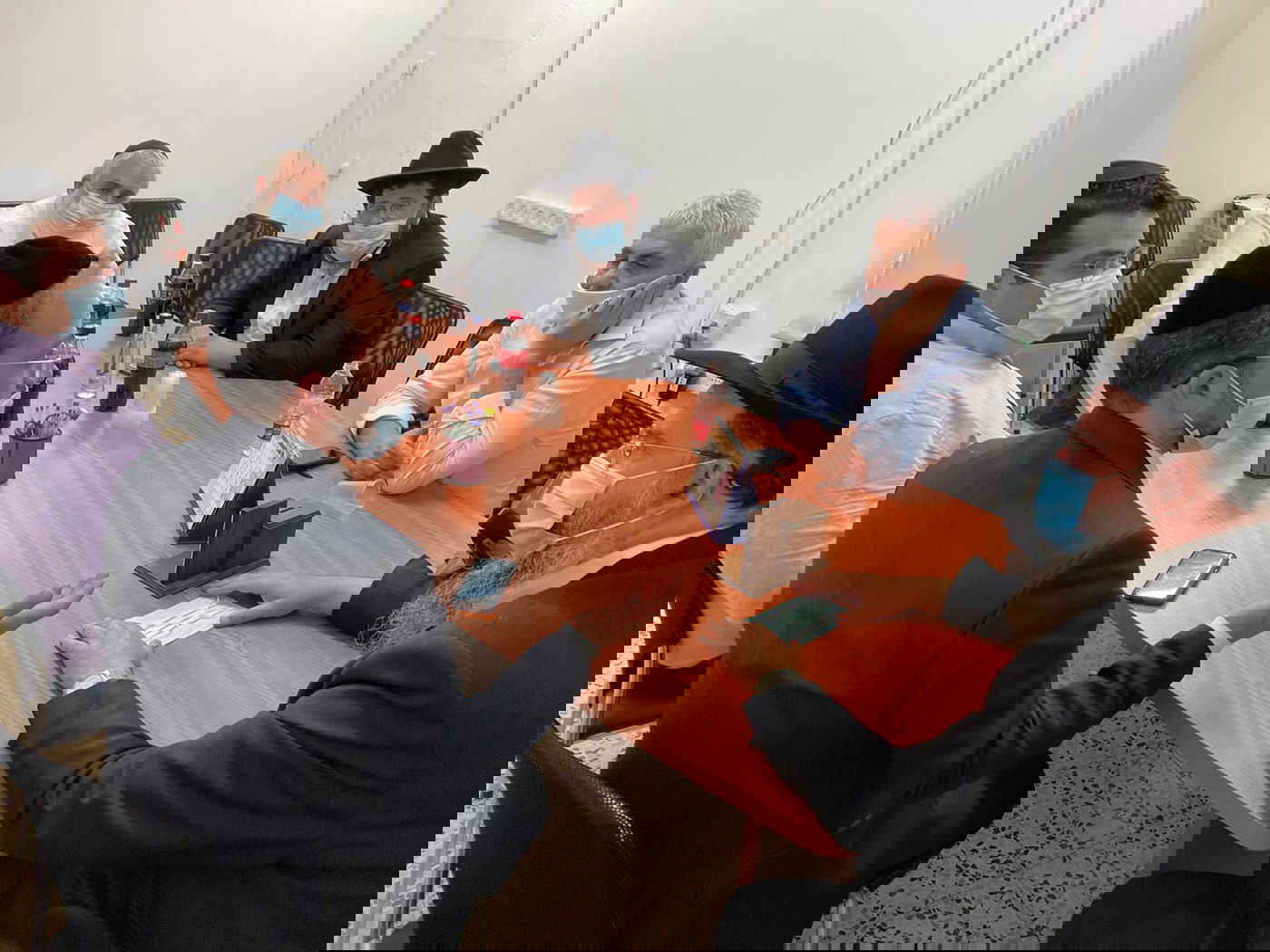 ראשי הקופ"ח, בביקור היום בכפר חב"ד