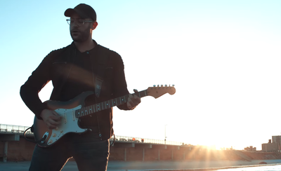 אריה קונסטלר בסינגל קליפ חדש: "לקבל"