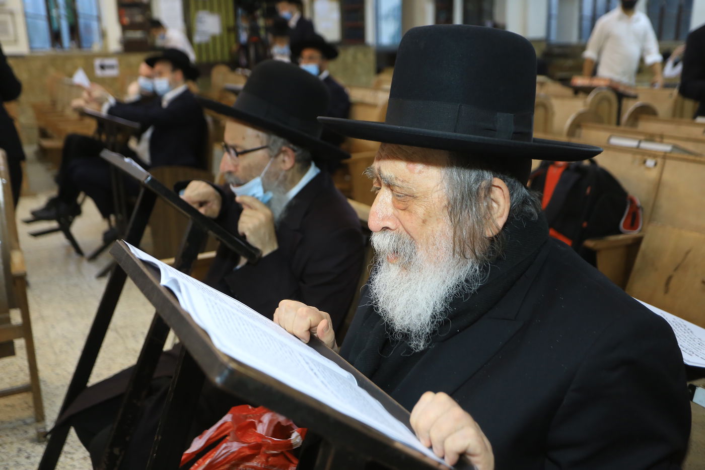 מנין גדולי וצדיקי הדור העתירו עבור רבבות תורמי 'קופת העיר'