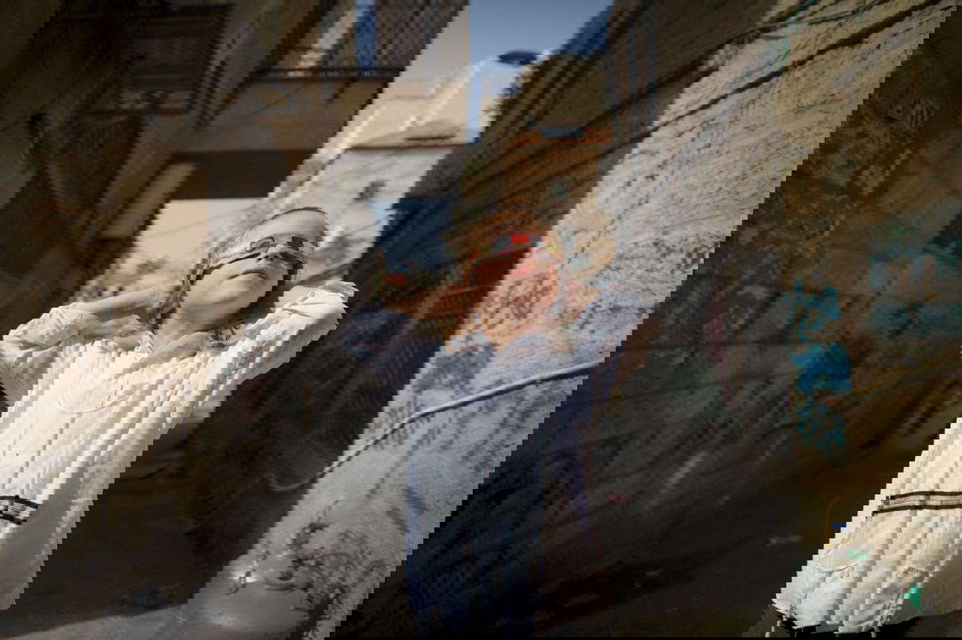 תמונת השבוע: 'ליקוי חמה' והילד החסידי