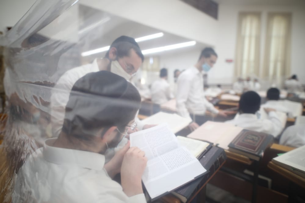 לראשונה: הגאון רבי דב לנדו יצא ל'שיעור כללי' • גלריה