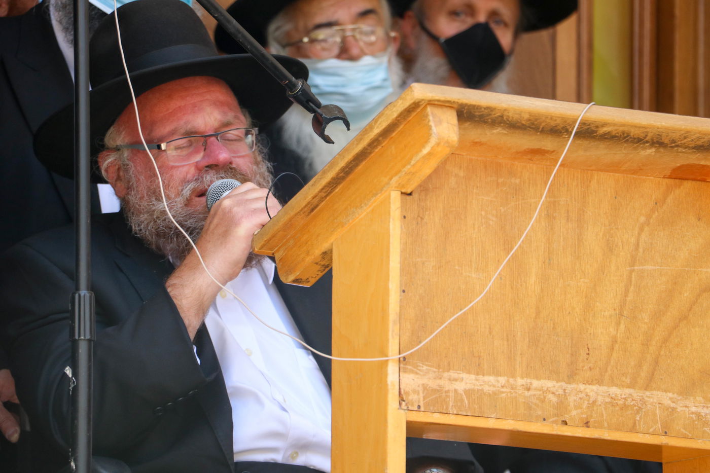 צפו בתיעוד: מסע הלוויית רבי דניאל עדס זצ"ל