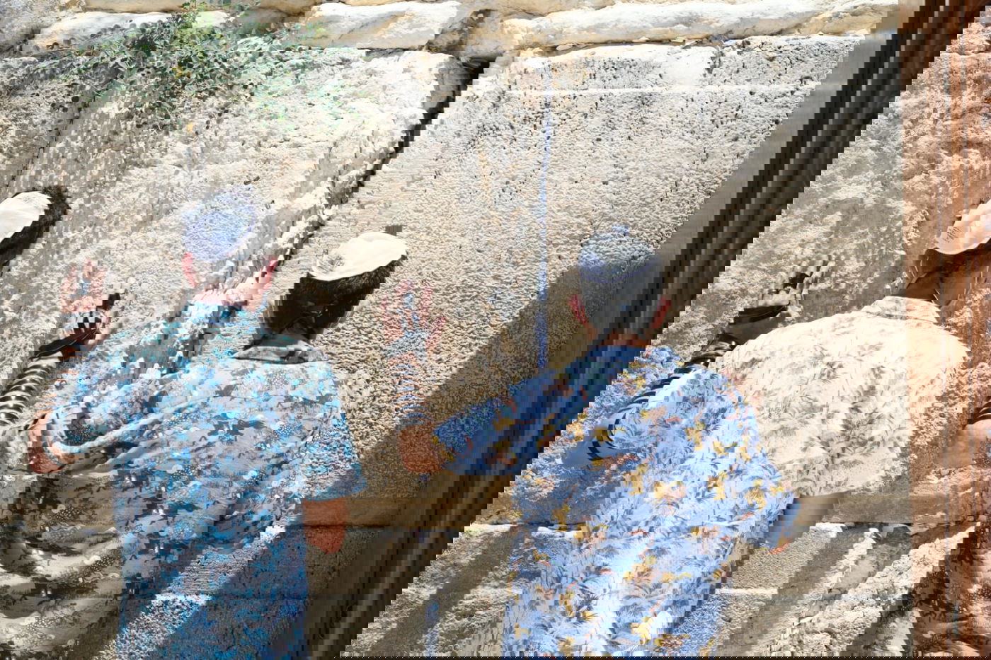 הבדרן ישראל קטורזה בכותל: "שתיפסק המגפה"