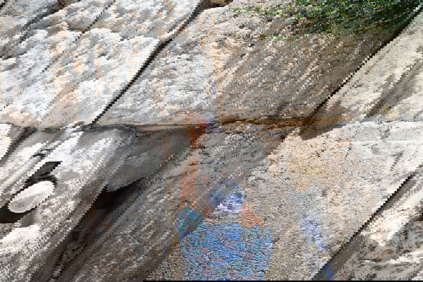 הבדרן ישראל קטורזה בכותל: "שתיפסק המגפה"