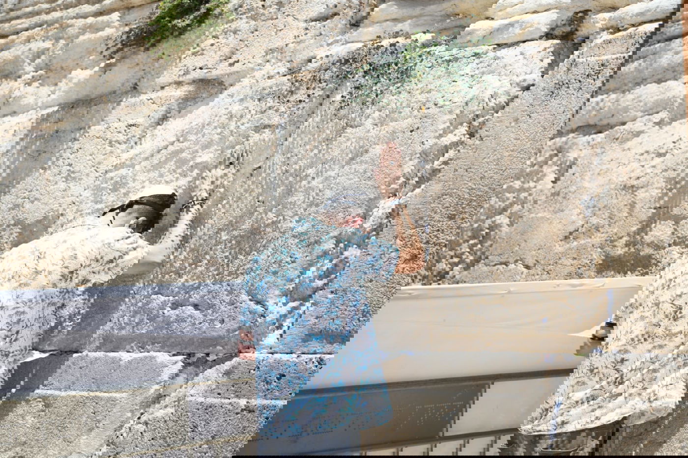 הבדרן ישראל קטורזה בכותל: "שתיפסק המגפה"